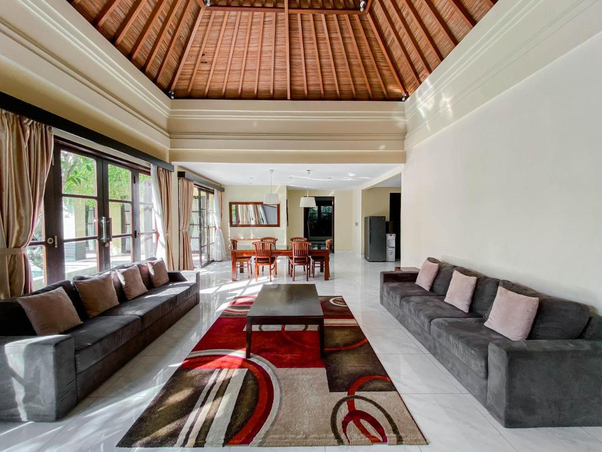 Cometa Villas Seminyak By Premier Hospitality Asia Екстер'єр фото